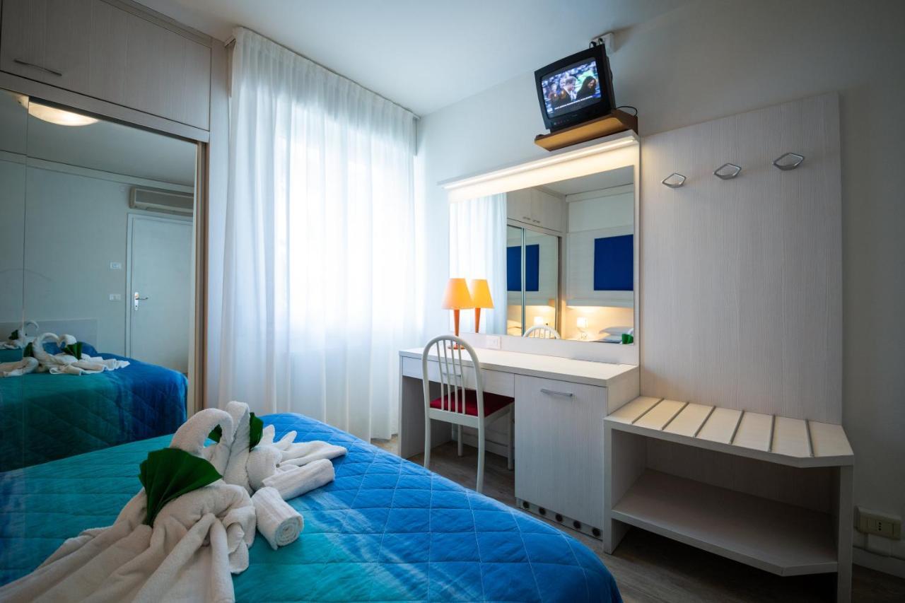 Villa Lucilla Lignano Sabbiadoro Dış mekan fotoğraf